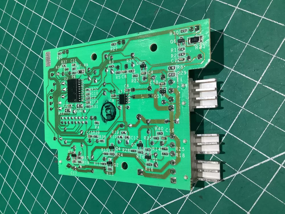 GE 197D5686G002  0150-70-01 Refrigerator Control Board