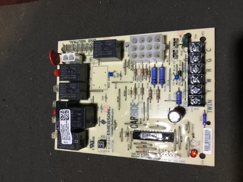 Goodman Amana PCBBF112S Control Board AZ99470 | NR78