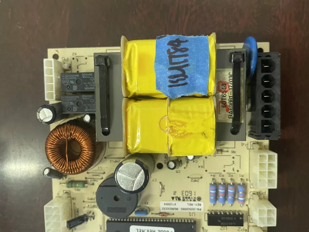 Whirlpool KitchenAid W10823805 Refrigerator Control Board AZ48323 | KM1784