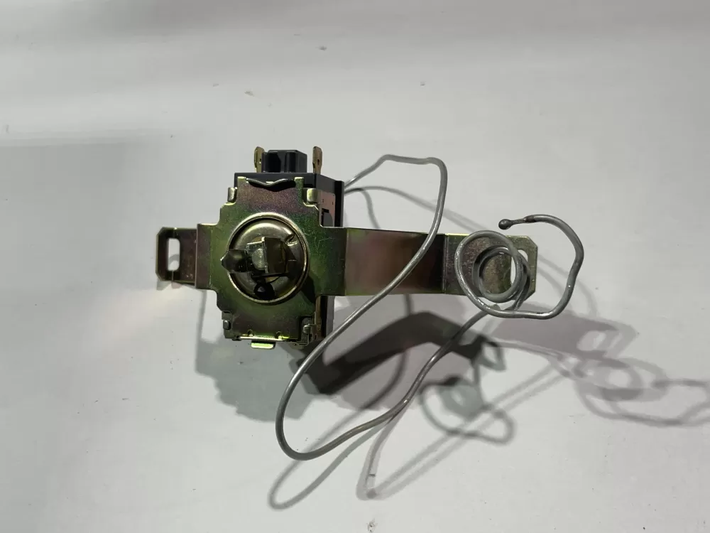 WHIRLPOOL REFRIGERATOR THERMOSTAT CONTROL 2193206 AZ142274 | Wm2393
