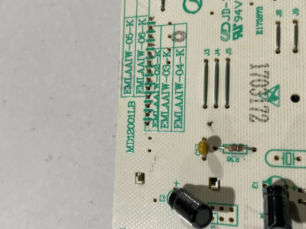 GE MD12001LB EMLAAGE-04-K 17170000008243 Microwave Control # AZ164687 | Wm286