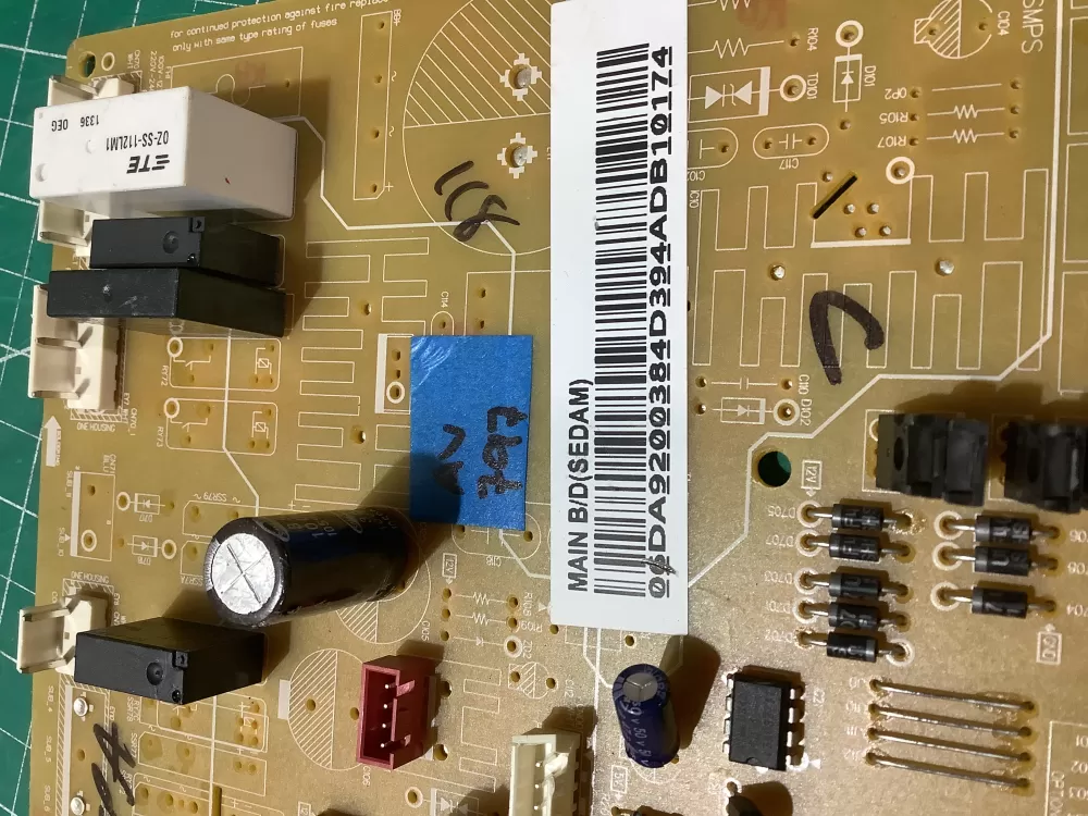 Samsung DA92-00384D Refrigerator Control Board Circuit AZ188540 | AV797