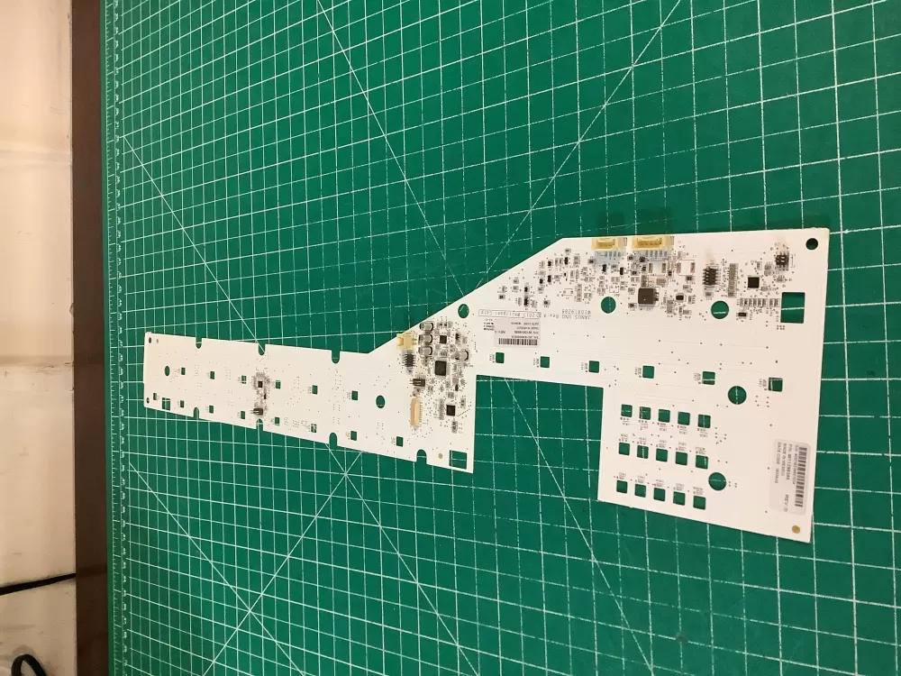 W10919585 Whirlpool Board - Control