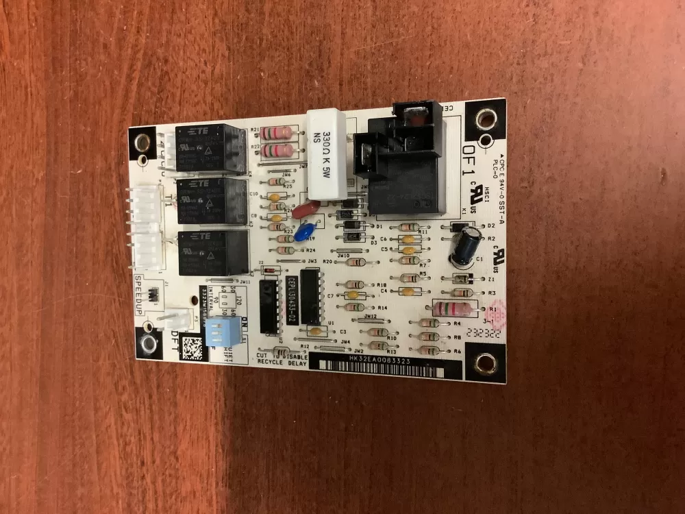 Carrier CEBD430433 10A  Control Board AZ225093 | BG332