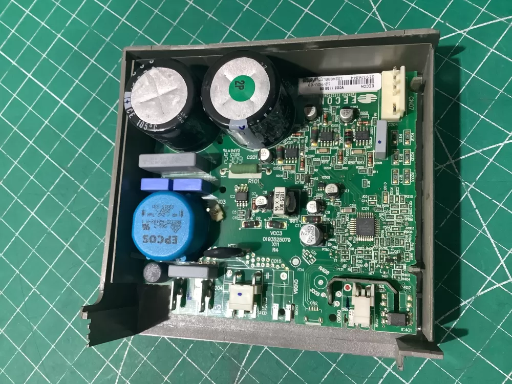 Bosch 519306044 Refrigerator Control Board AZ197335 | AR14