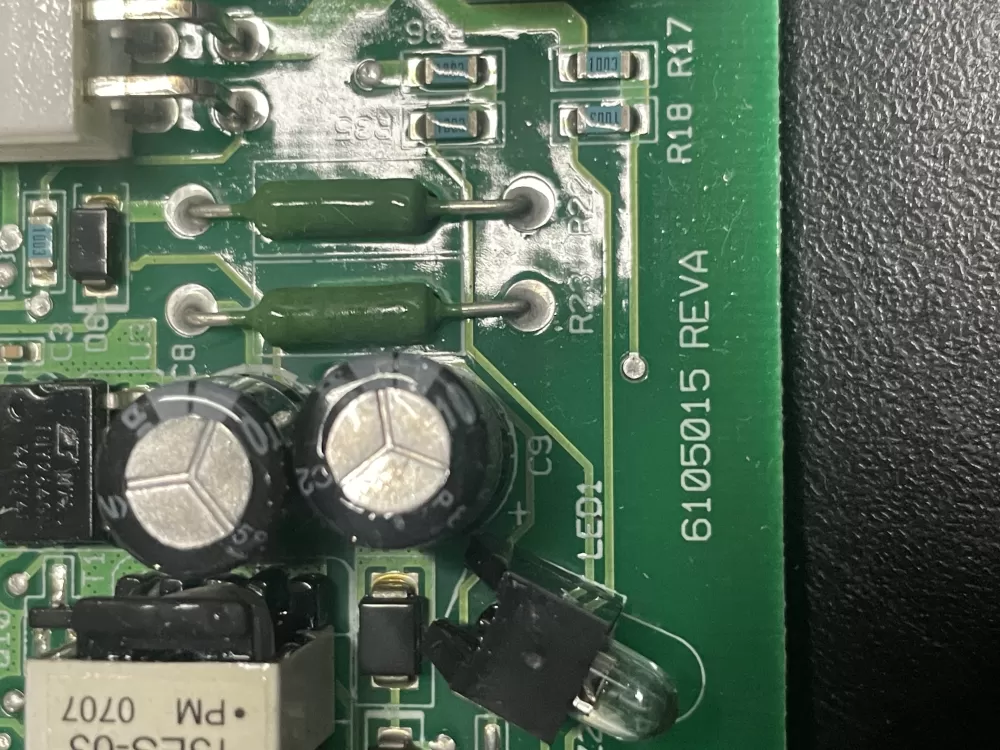 Whirlpool 2304189 Refrigerator Control Board AZ12509 | 641