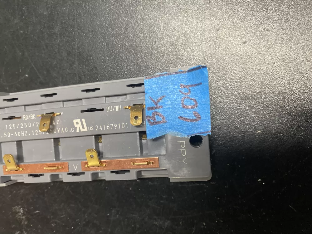 Frigidaire Kenmore Westinghouse Refrigerator Dispenser Switch AZ10674 | BK609