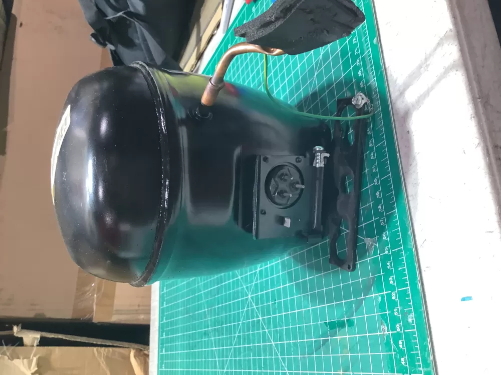  230v 53 150hz R134a Embraco Vegy Compressor To AZ150261 | SL169