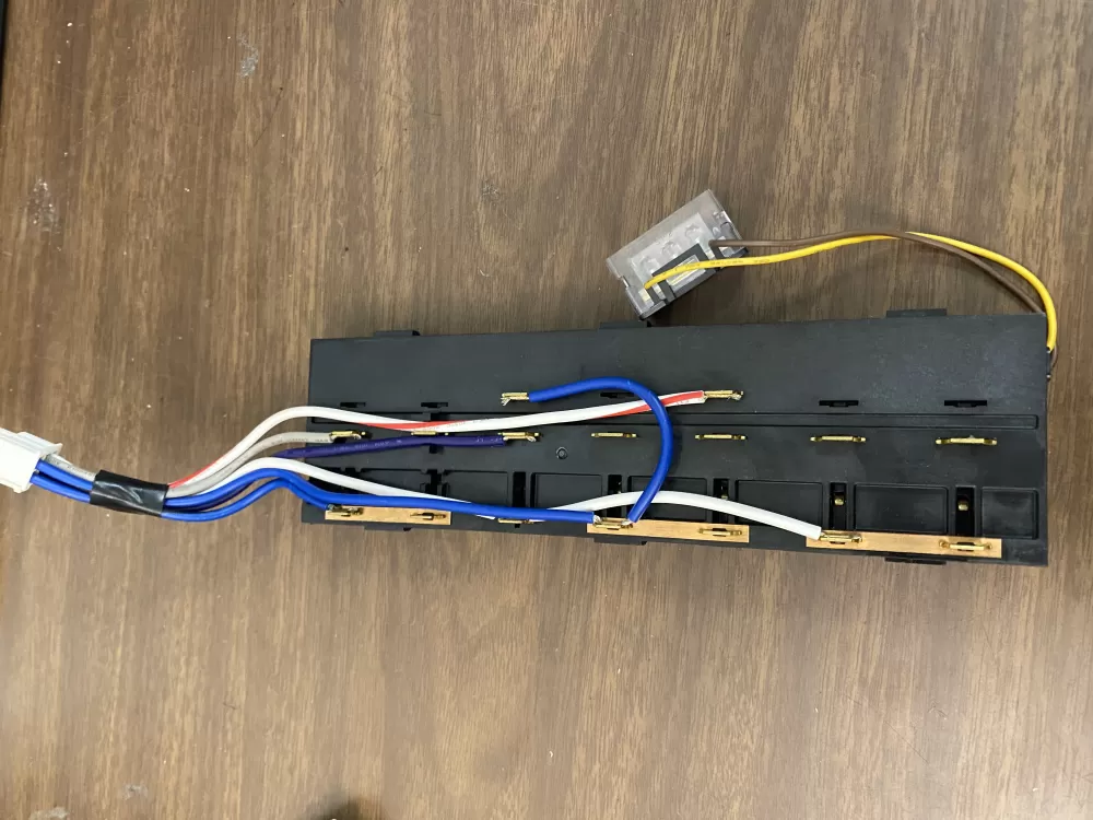 Whirlpool W10424366 Refrigerator Dispenser Control Board AZ30841 | BK251