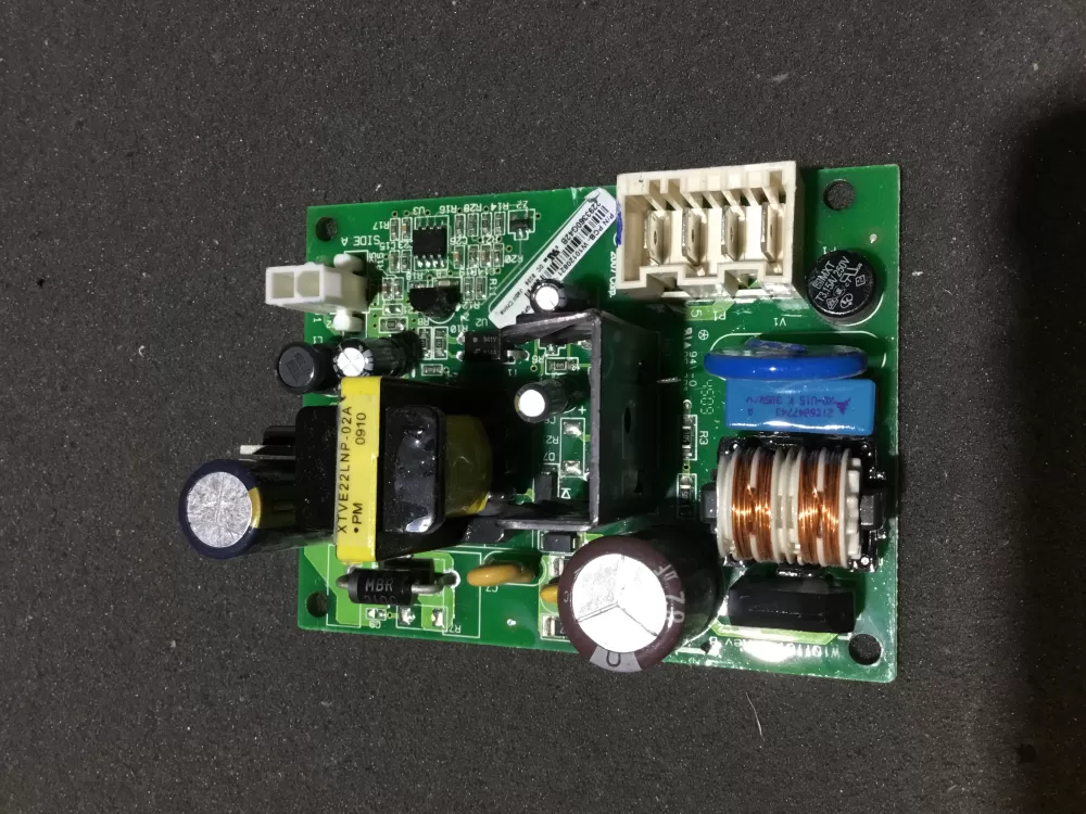 Whirlpool Maytag W10356039 W10118747 Refrigerator Control Board AZ80657 | NR1107