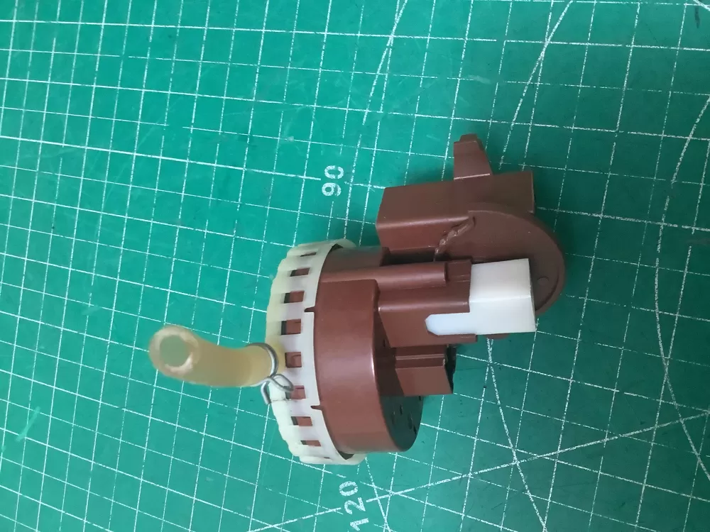 Maytag  Whirlpool  Amana WPY2201474 Washer Pressure Switch