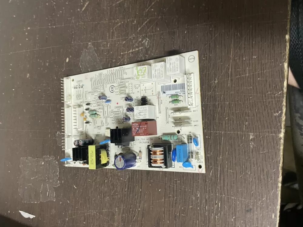 GE 200D6221G028 EBX1110P002 Refrigerator Control Board