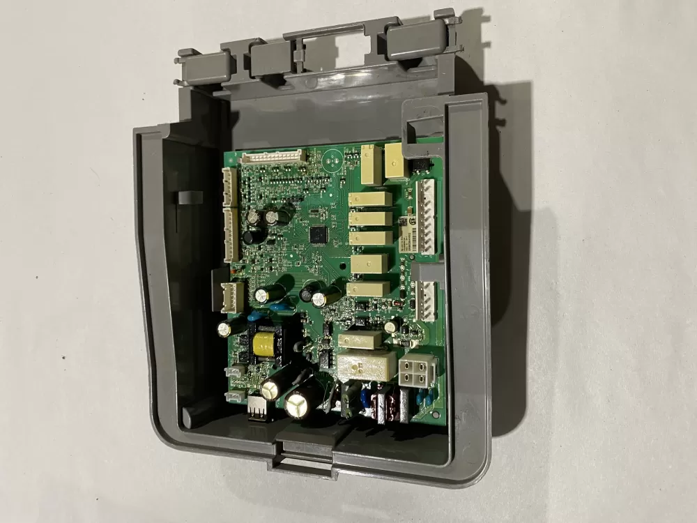 Frigidaire 5304522757  AP6976350  808069104  ER8E24TG07 Refrigerator Control Board