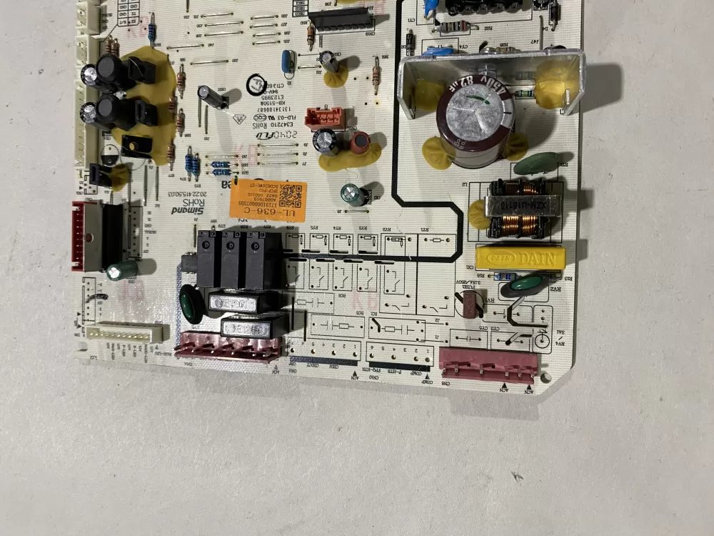 Midea 17131000007305 Refrigerator Control Board AZ152771 | BK59