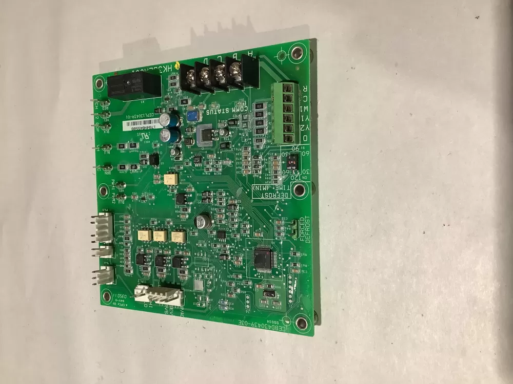 Carrier Bryant CEPL130439 01 Heat Pump Control Board AZ178149 | BG671