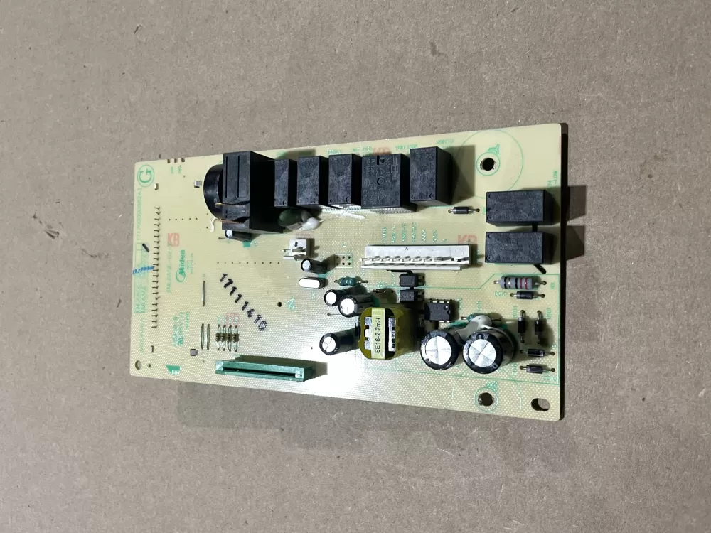 GE MD12001LB EMLAAGE-04- 17170000008243 Microwave Control Board AZ64152 | Wm2087