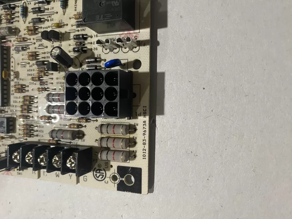 Lennox 1012-83-9673A Furnace Control Board AZ193691 | BK574