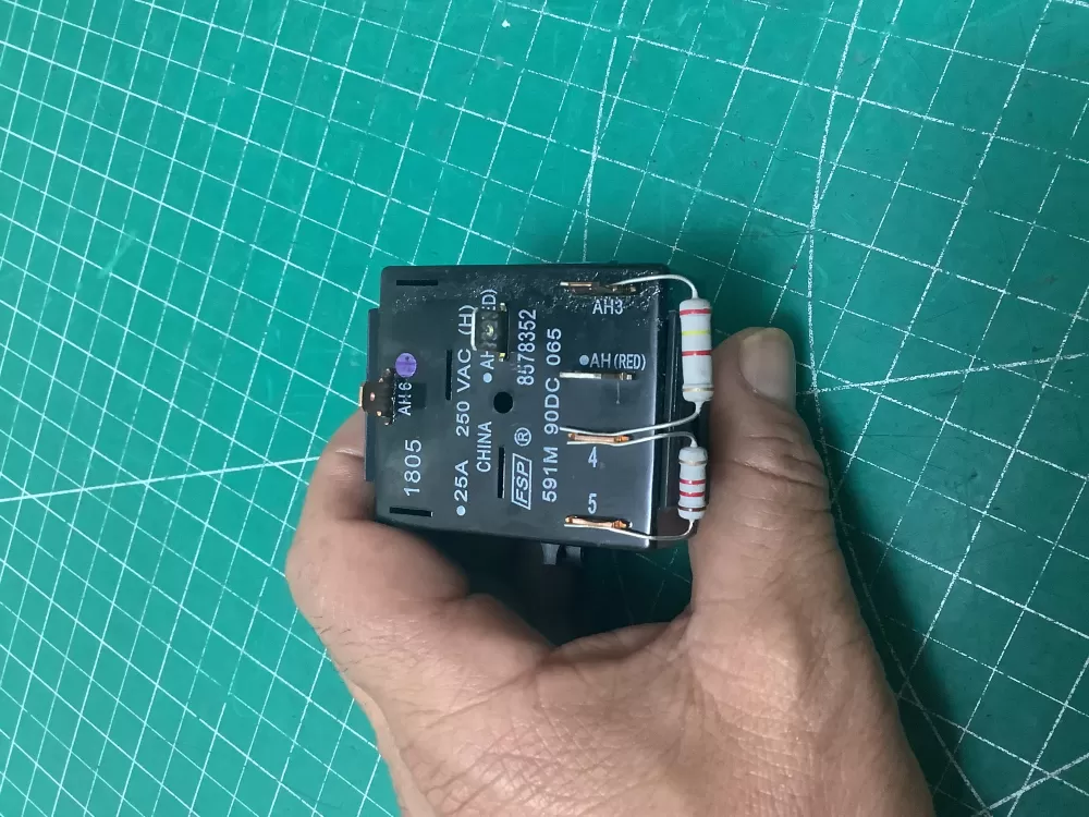 Maytag Whirlpool 8578352 Dryer Temperature Switch AZ224655 | SLA116