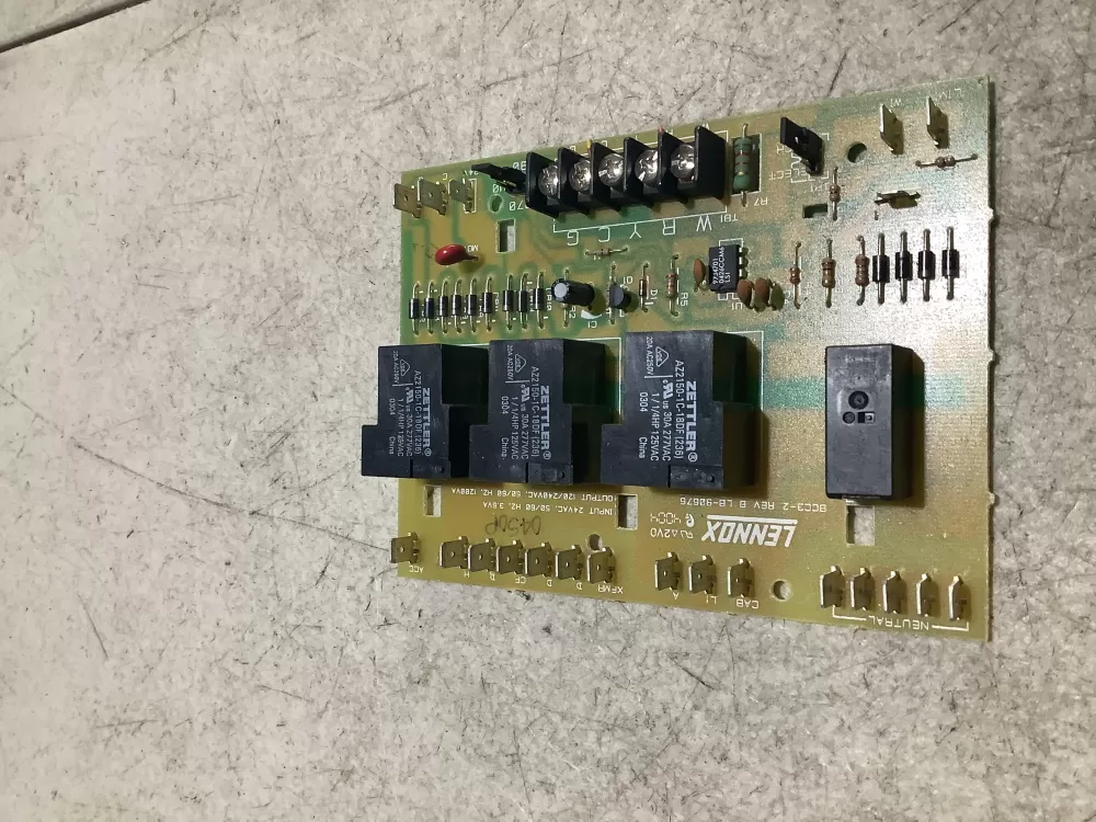Lennox 091128474 BCC3-2 65K29 LB-90676 Furnace Control Board Circuit