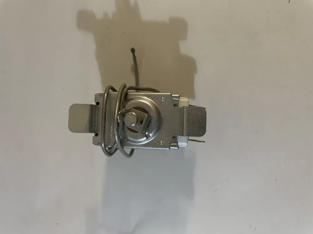 Amana 123510 12 Refrigerator Thermostat AZ128934 | KM2134
