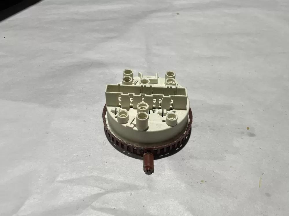 GE 175d6243p001 Washer Pressure Switch AZ118686 | Wm2188