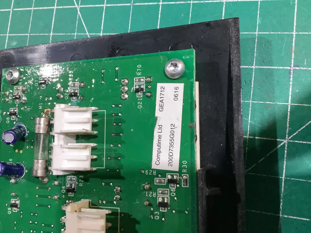 GE 200D7355G012 Refrigerator Control Board AZ165962 | NR2560