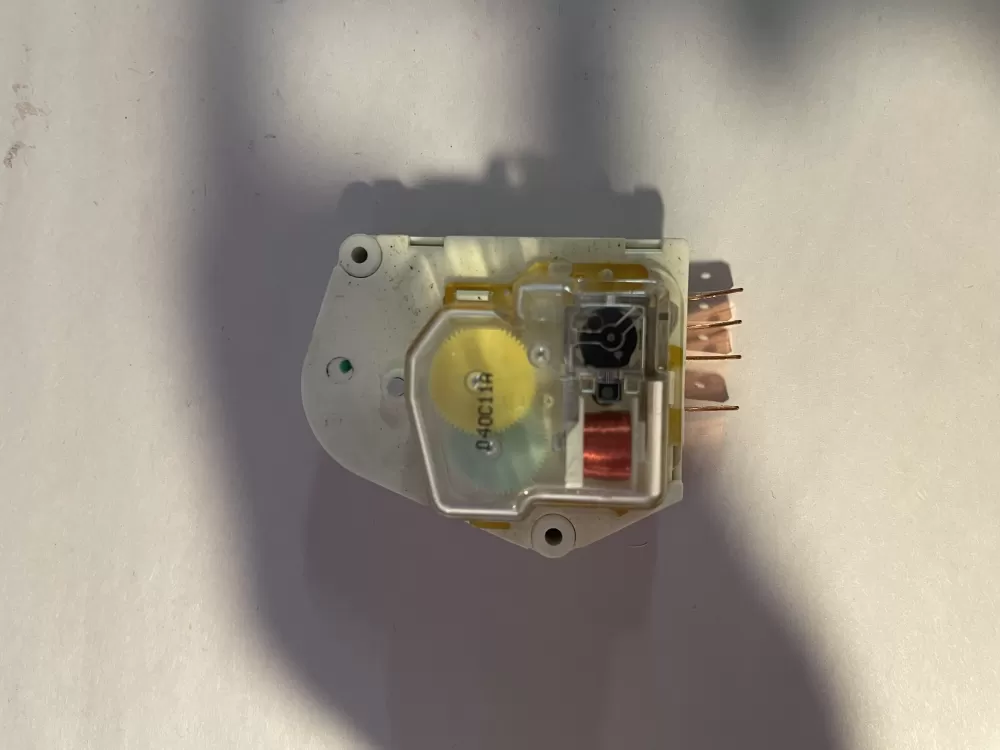 Frigidaire  Kenmore AP2111929 12762 215846602 00624728 00626234 00628510 00628518 0628510 08000559 08006054 08006992 08016919 08950148 215267800 215846605 215846606 240371001 241621501 3001671 3001701 3015909 3203657 4013391050 5300187484 5300628518 5301090474 5303203657 5303211155 5303211680 5303270622 5303275811 5303321133 5303321915 5304457327 5308006054 5308006992 624728 626234 628510 628518 8000559 8006054 8016919 8950148 C000062797 C62797 D007004112 DG187005 F000111695 G000187484 G172706 G174820 G186580 G187005 G187484 M1090167 M1090474 N8000559 R000900241 R000900764 R900241 PS423801 Refrigerator Defrost Timer