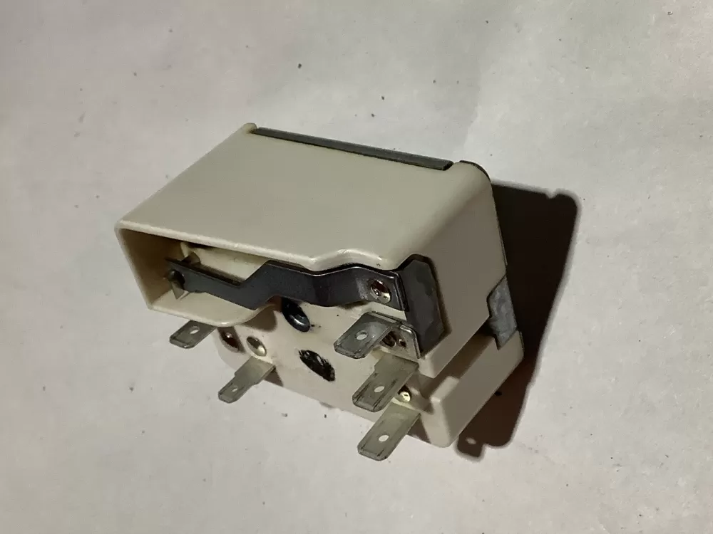 GE  Hotpoint  General Electric WB24T10025  164D1816P012  769692  AH236750  AP2024072  EAP236750  PD00001118  PS236750  WB24T10029  164D1816P008  769696  AH236754  AP2024076  EA236754  EAP236754  PD00008555  PS236754 Range Switch Infinite