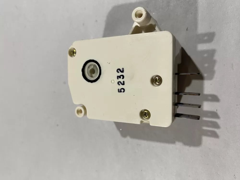 Kenmore Amana WP67001036 PS11743439 Refrigerator Defrost Timer AZ184713 | BK354