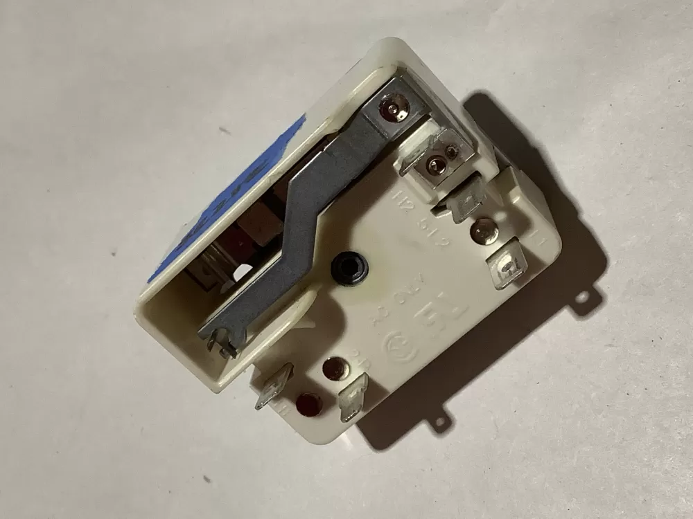 GE  Hotpoint  Kenmore  General Electric 164D1816P006 Range Switch
