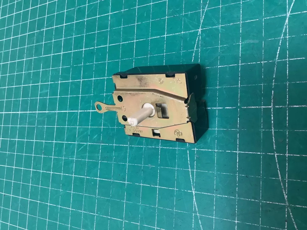 Whirlpool ASR3167-10SE Range Switch AZ224634 | SLA116
