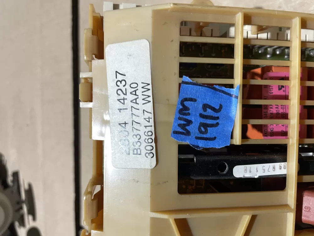 Bosch B337777AA0 Dryer Control Board AZ79471 | Wm1912