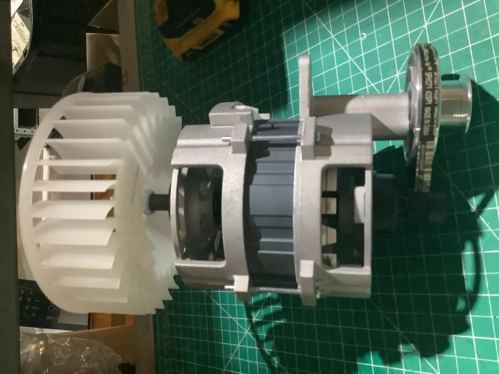 LG EAU62423301 Washer Motor AZ138333 | SL273