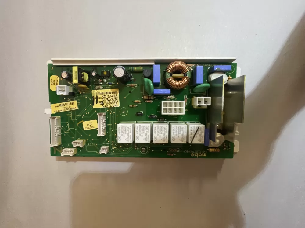 GE  Hotpoint WCC101K  234D2417G001R001 Washer Control Board