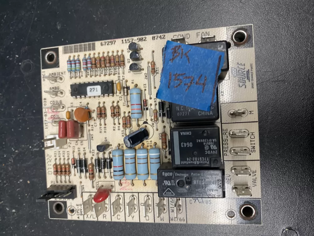 York Coleman 67297 1157 902  Defrost Fits Used Control Board AZ15868 | BK1574
