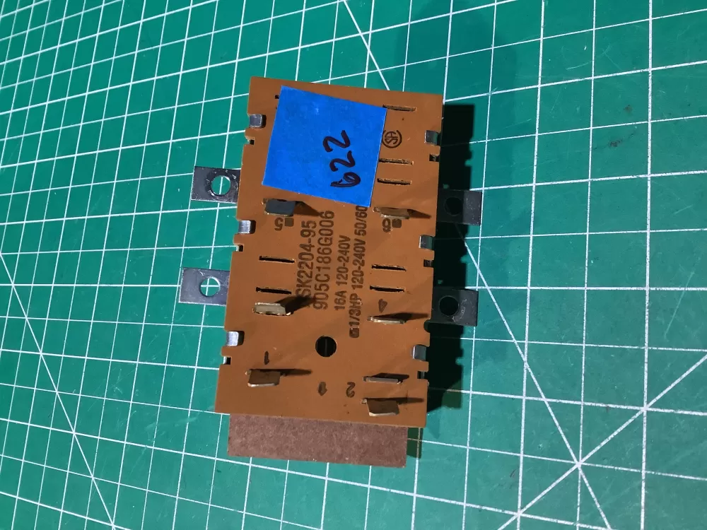 GE 905C186G006 Dryer Control Board Switch AZ137072 | NR622