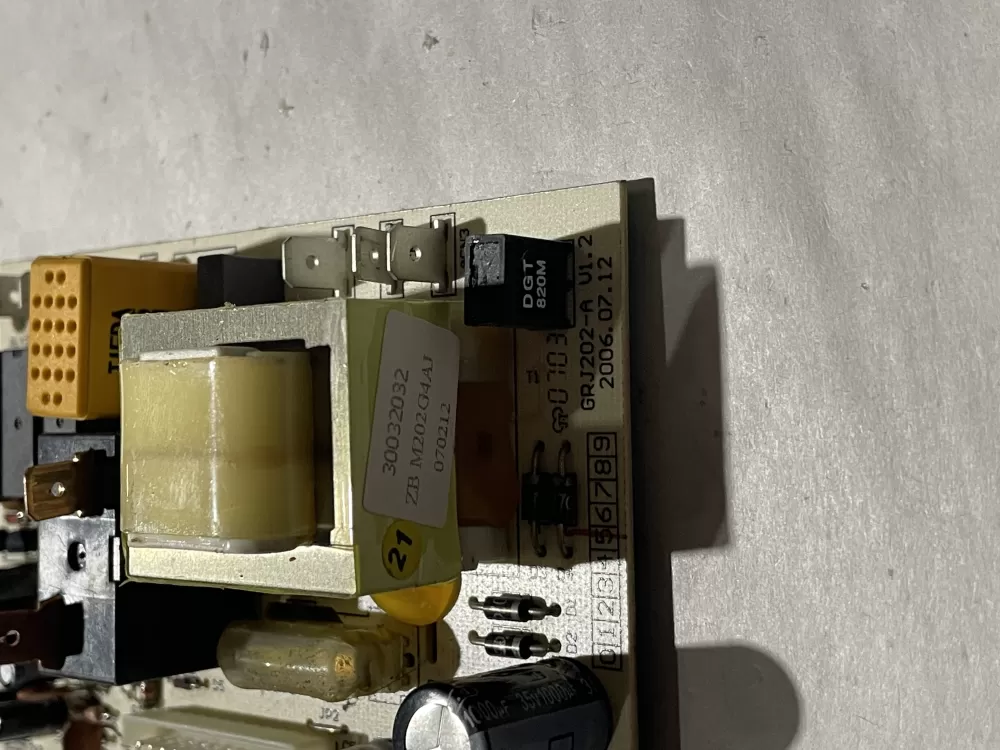 Carrier Air Conditioner Display Board 30542033 AZ202058 | KM2624