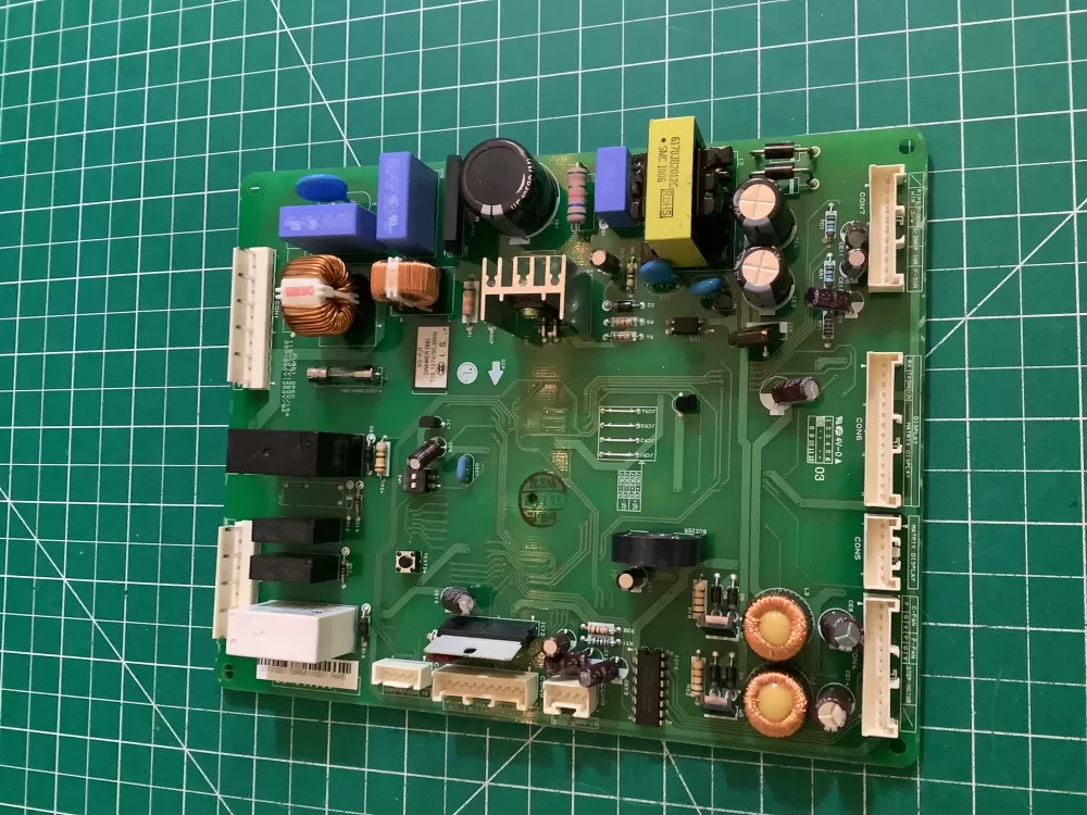 Kenmore EBR64110501 Refrigerator Main Control Board AZ152477 | NR2118