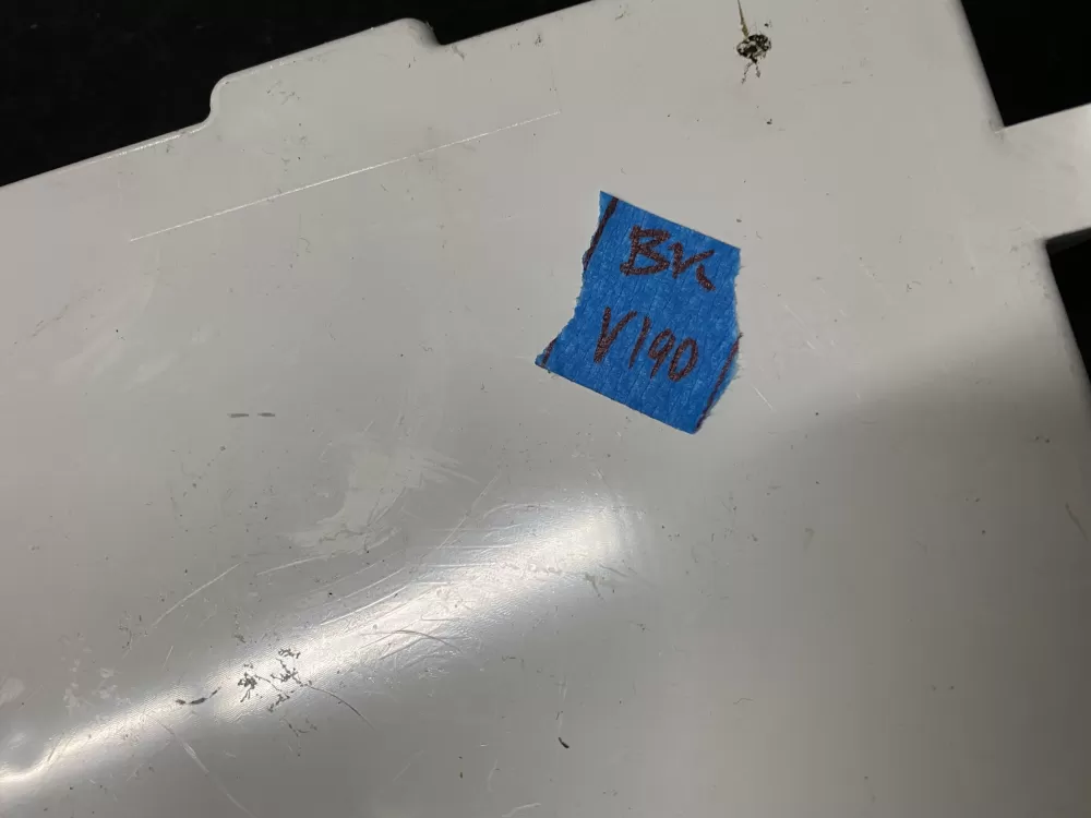 Whirlpool W11124692 Refrigerator Control Board AZ8418 | BKV190