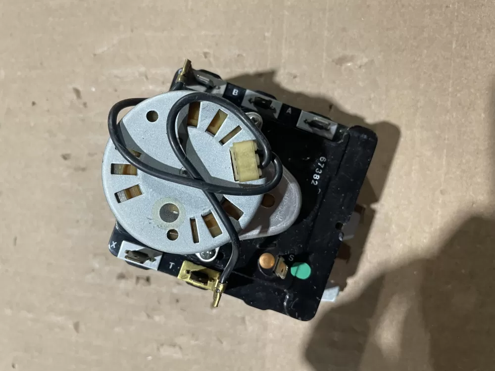 GE 212D1233P012 WE4M364 Dryer Timer AZ84588 | KM835