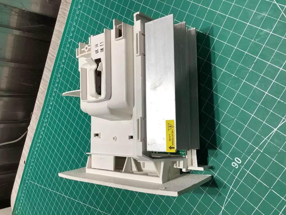 Frigidaire  Kenmore  Electrolux  White Westinghouse 5304504863  AP6025819  134409905  4452243  PS11758142  S134409904  S134409905  4246991  4246-99-100  01620880 Washer Control Board