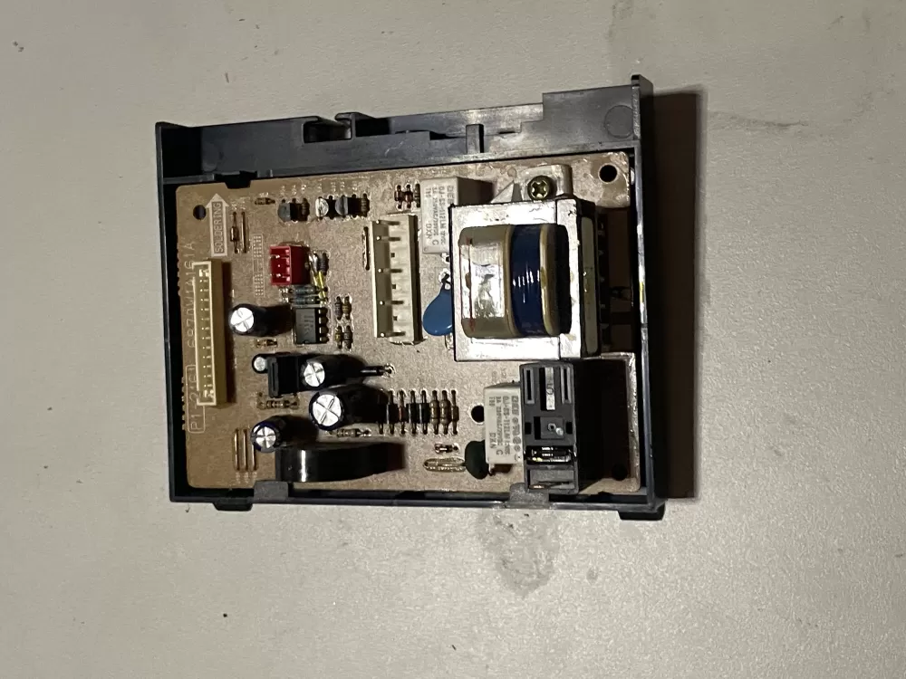 Jenn-Air  LG 6871W1S161 Oven Jenn Air Control Board Power