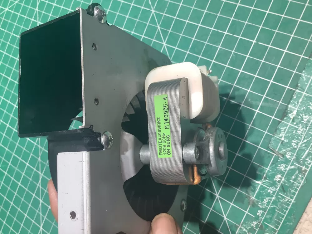 FMOTEA499WRKZ Sharp Microwave Fan