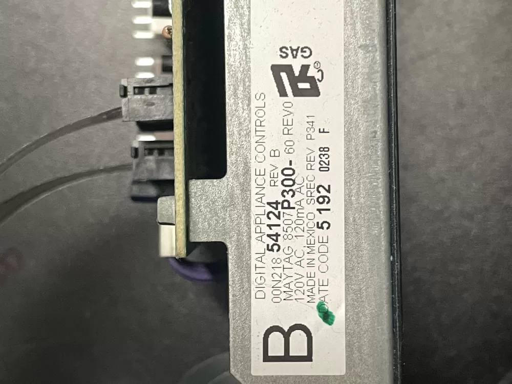 Maytag 8507P300 60 Range Double Oven Control Board AZ14460 | 674
