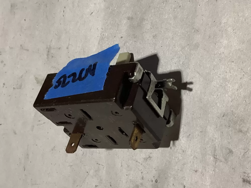 GE ASR2373-204T Washer Water Temperature  Switch AZ123077 | Sl204