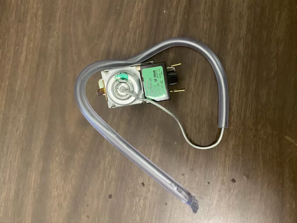 GE 521194-58  WR09X10042  3ART5VC144 Refrigerator Thermostat