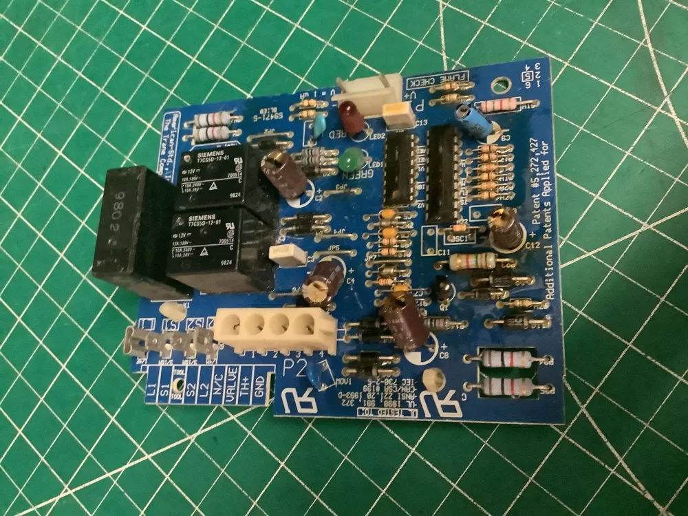 Trane American Standard X13130453-01 Furnace Control Board AZ197761 | AR117