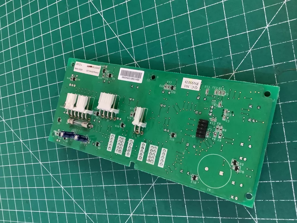 GE Hotpoint 200D7355G006 Refrigerator Control Board Dispenser AZ204062 | NR335