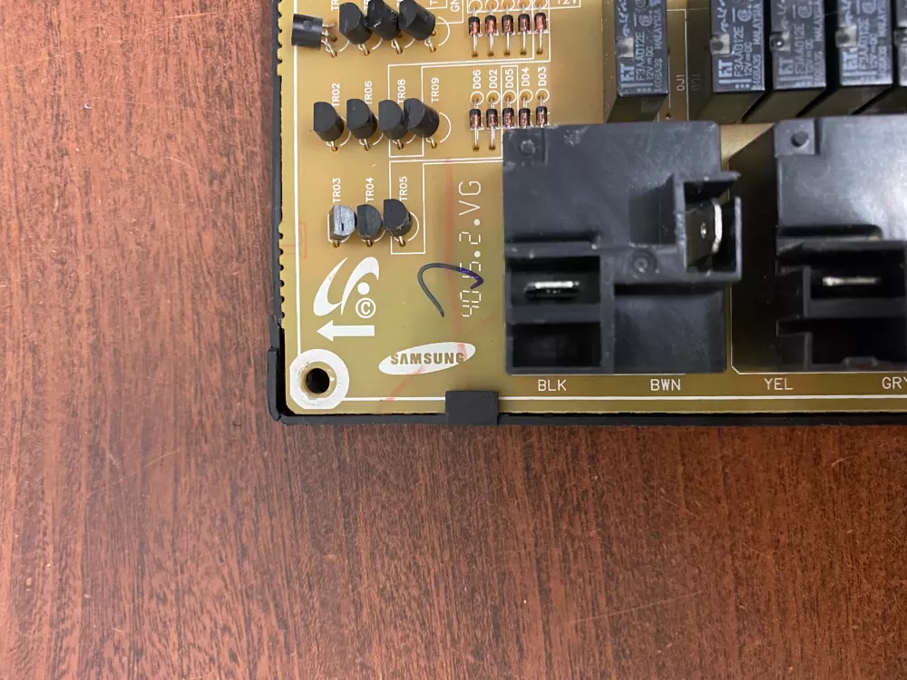 Samsung DE92-03208C Range Control Board AZ51905 | BK1868