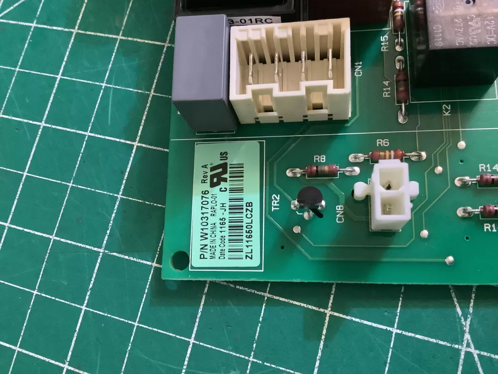 Whirlpool Kenmore W10205552 Refrigerator Control Board AZ173409 | NR2619